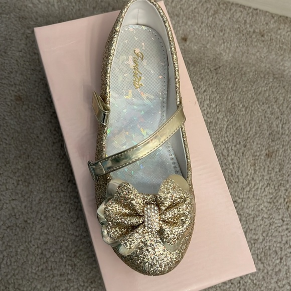 Little Girl Glitter Dress Shoe, Gold color (size: 13) - Picture 5 of 5